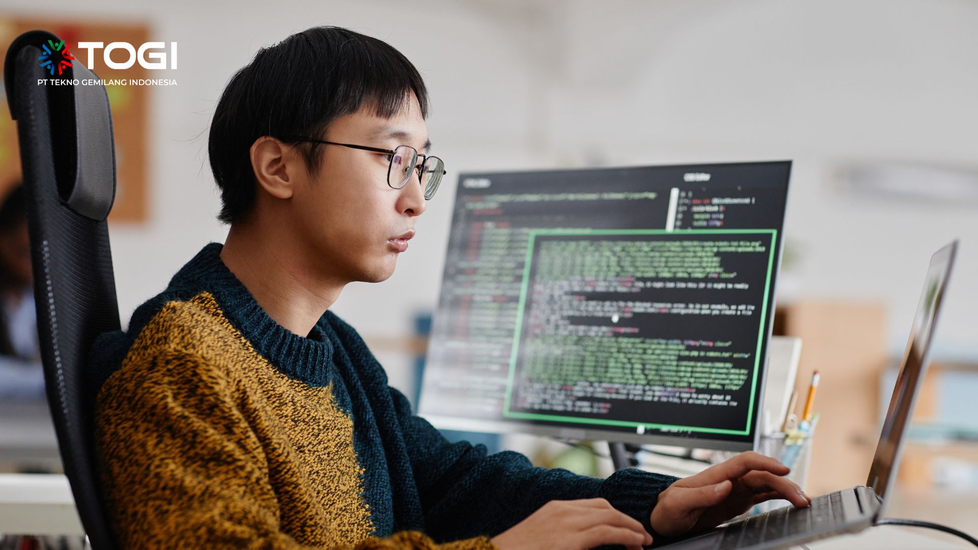Programmer Adalah
